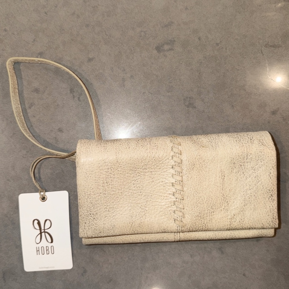 HOBO Keen Continental Wallet, Metallic Gold, Rare Discontinued, Wristlet, NWT - Picture 3 of 7